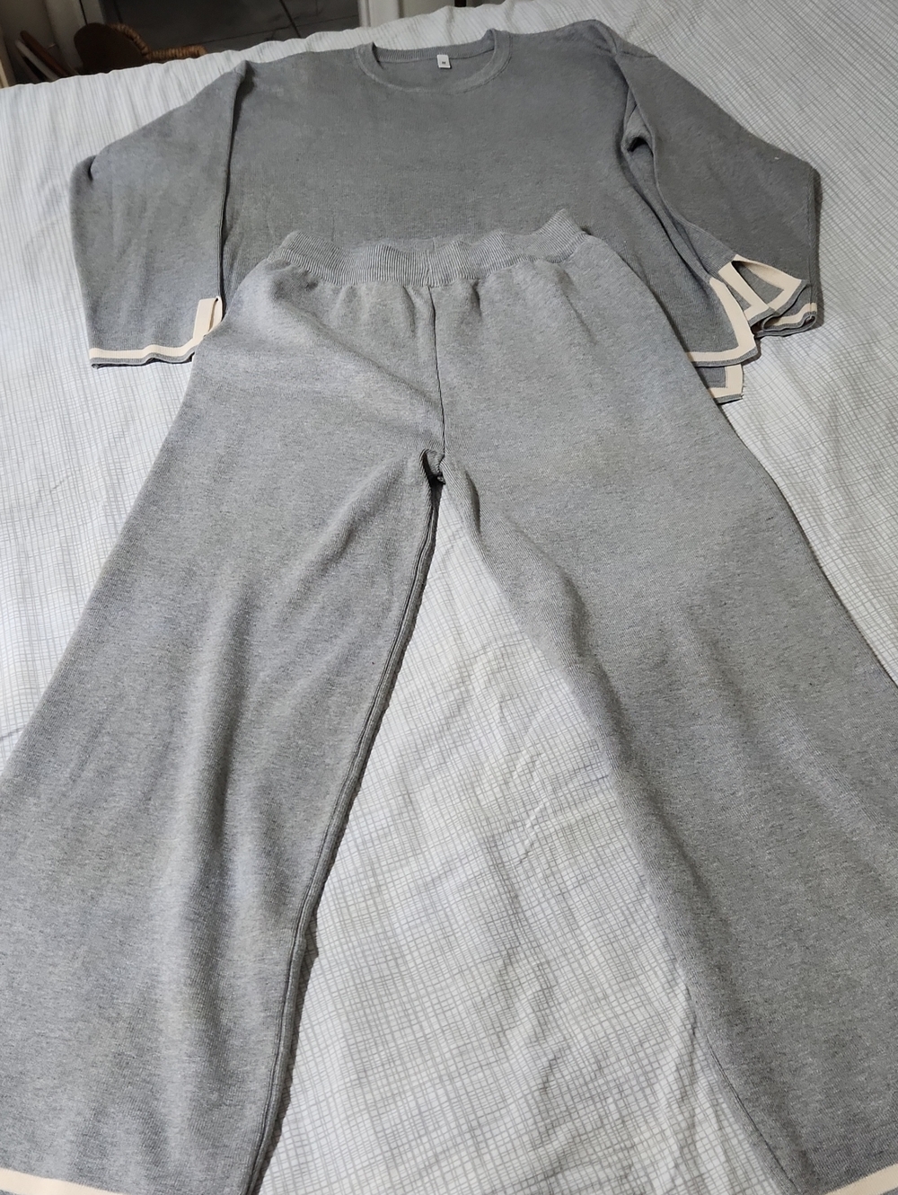 FASHION Gray Knit Set Size Medium Like New
